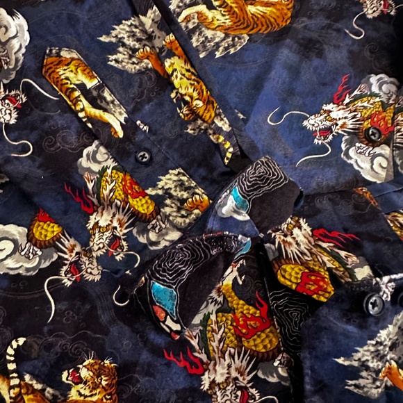 Tiger/ dragon  night out/dress shirt - Picture 6 of 9